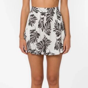 Velvet Heart Tropical Print Linen Shorts